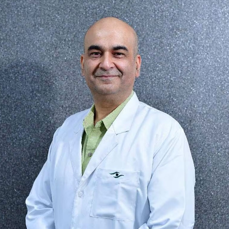 Dr. Kamal B Kapur - Ophthalmologist in Delhi - Sharp Sight Centre