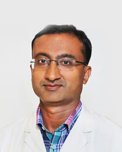 Dr. Nikhil Pal - Renowned Ophthalmologist in Delhi - Safartibbi