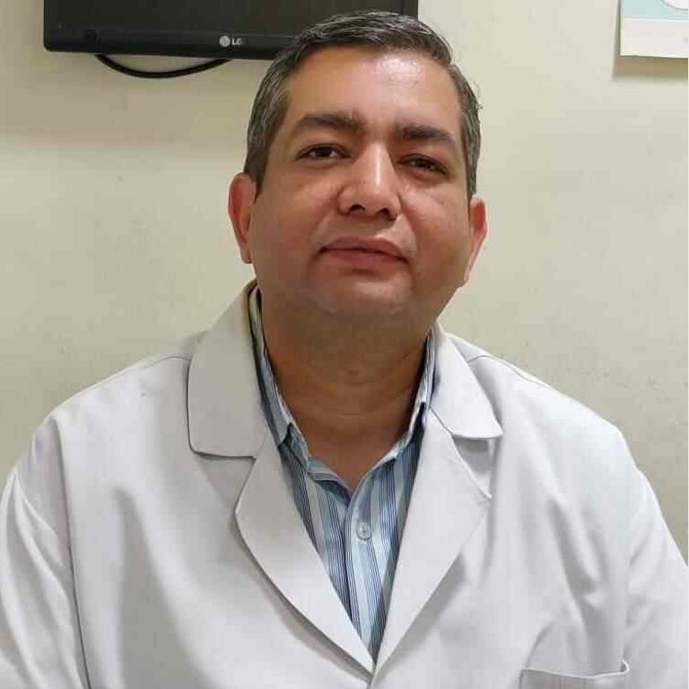 Dr. Prateek Teotia - Ophthalmologist in Delhi - Safartibbi
