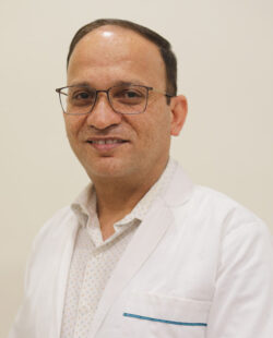 Dr. Ravinder Gera: Best ENT Surgeon in India | Max Gurgaon