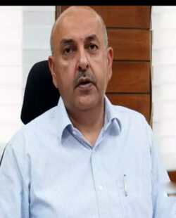 Dr. Tarun Kapur: Ophthalmologist / Eye Surgeon | Max Saket