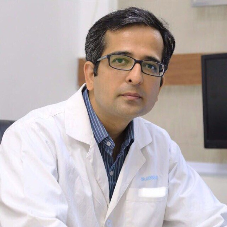 Dr. Udbhav Dorwal: Well-known Ophthalmologist | Max Saket
