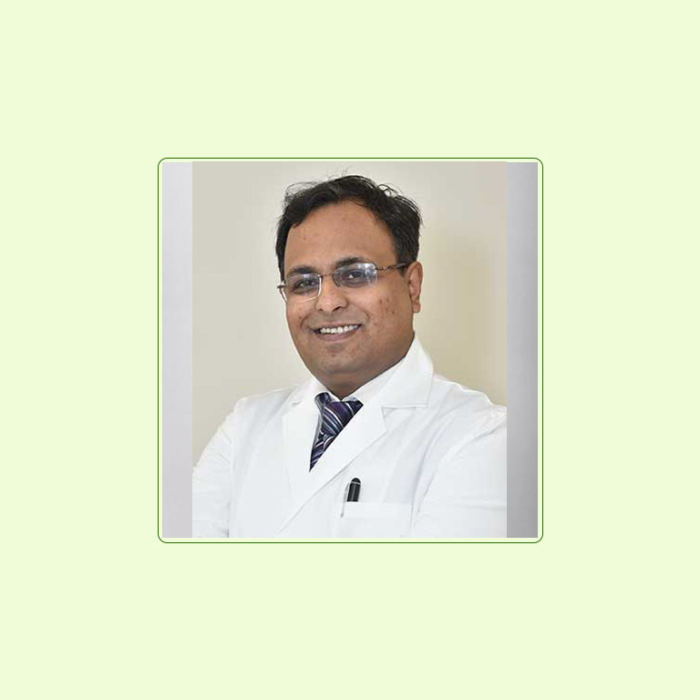 Dr. Rohit Lamba: Senior Orthopedic Surgeon | Safartibbi